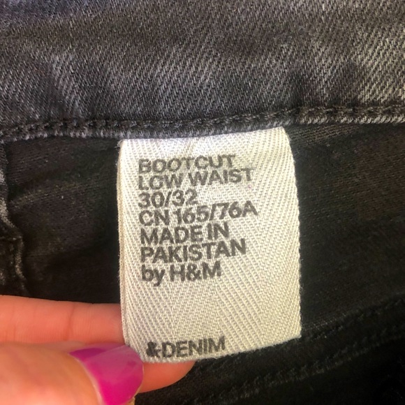 H&M Low Waist Bootcut Black Jeans Sz 30 (29) - Picture 10 of 16